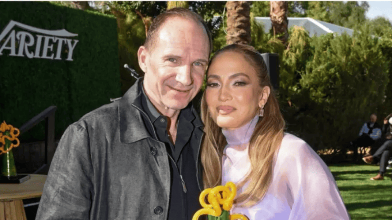 Jennifer Lopez, “Maid in Manhattan” Filmindeki Partneri Ralph Fiennes’la Bir Araya Geldi