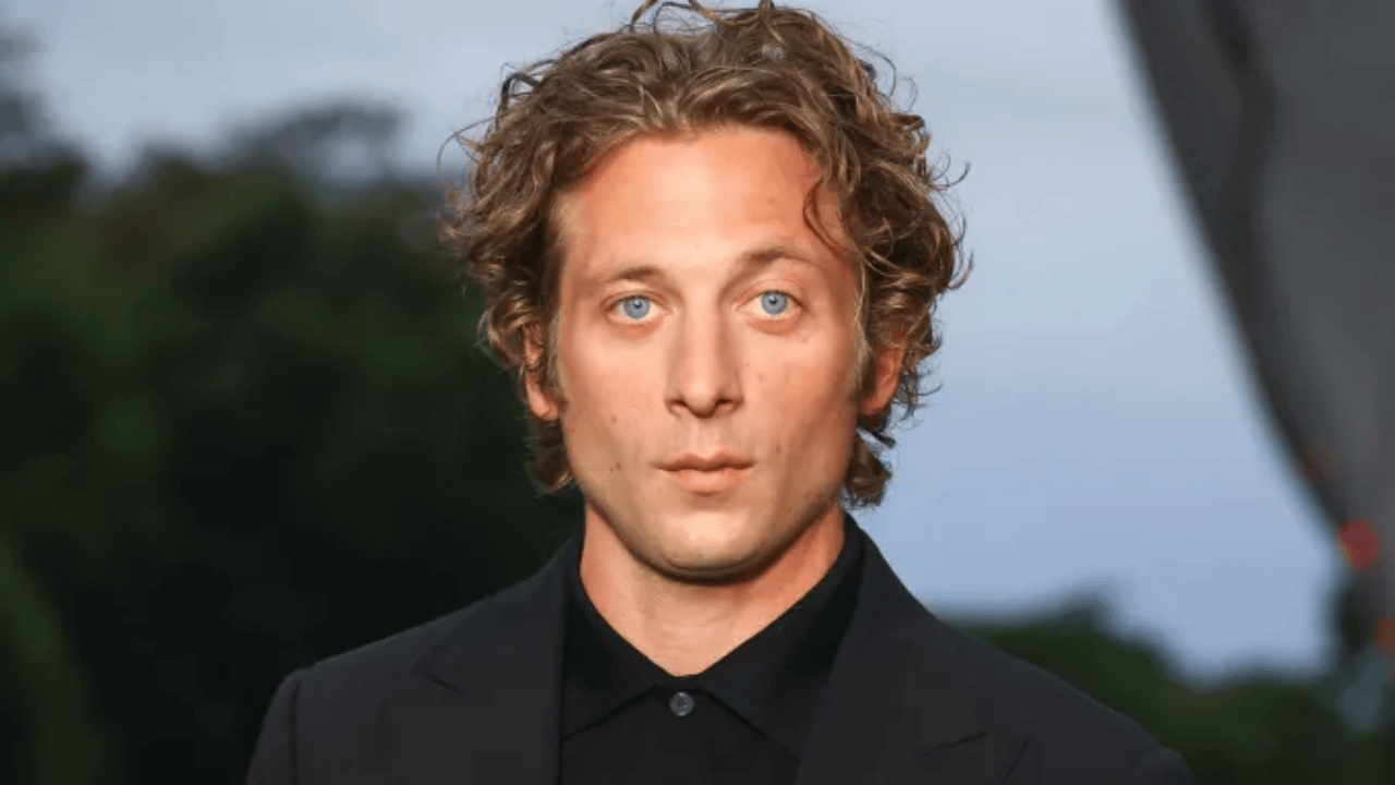 Jeremy Allen White Netflix’in Yeni Dizisinde Başrol Olacak!